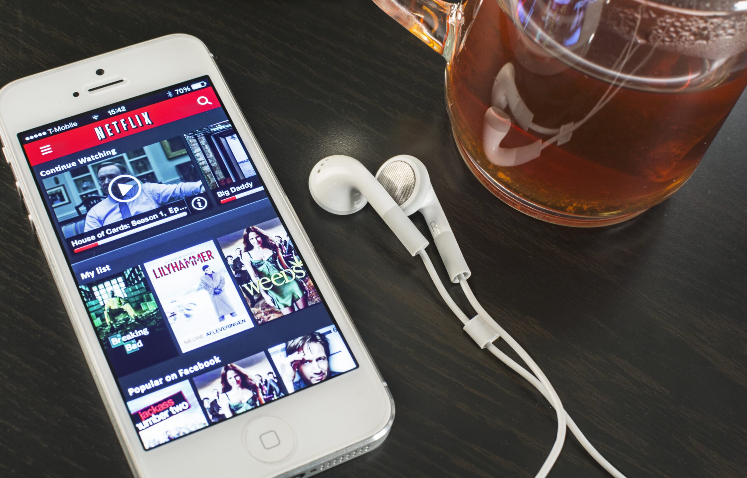 Netflix sued by French consumer body CLCV over 'malicious and illegal clauses' in its contracts