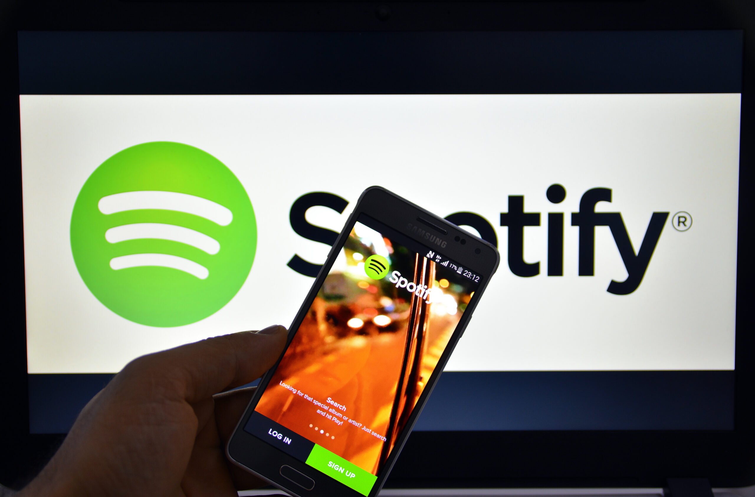 Spotify's ratio between free and paid users just grew for the first time in over two years