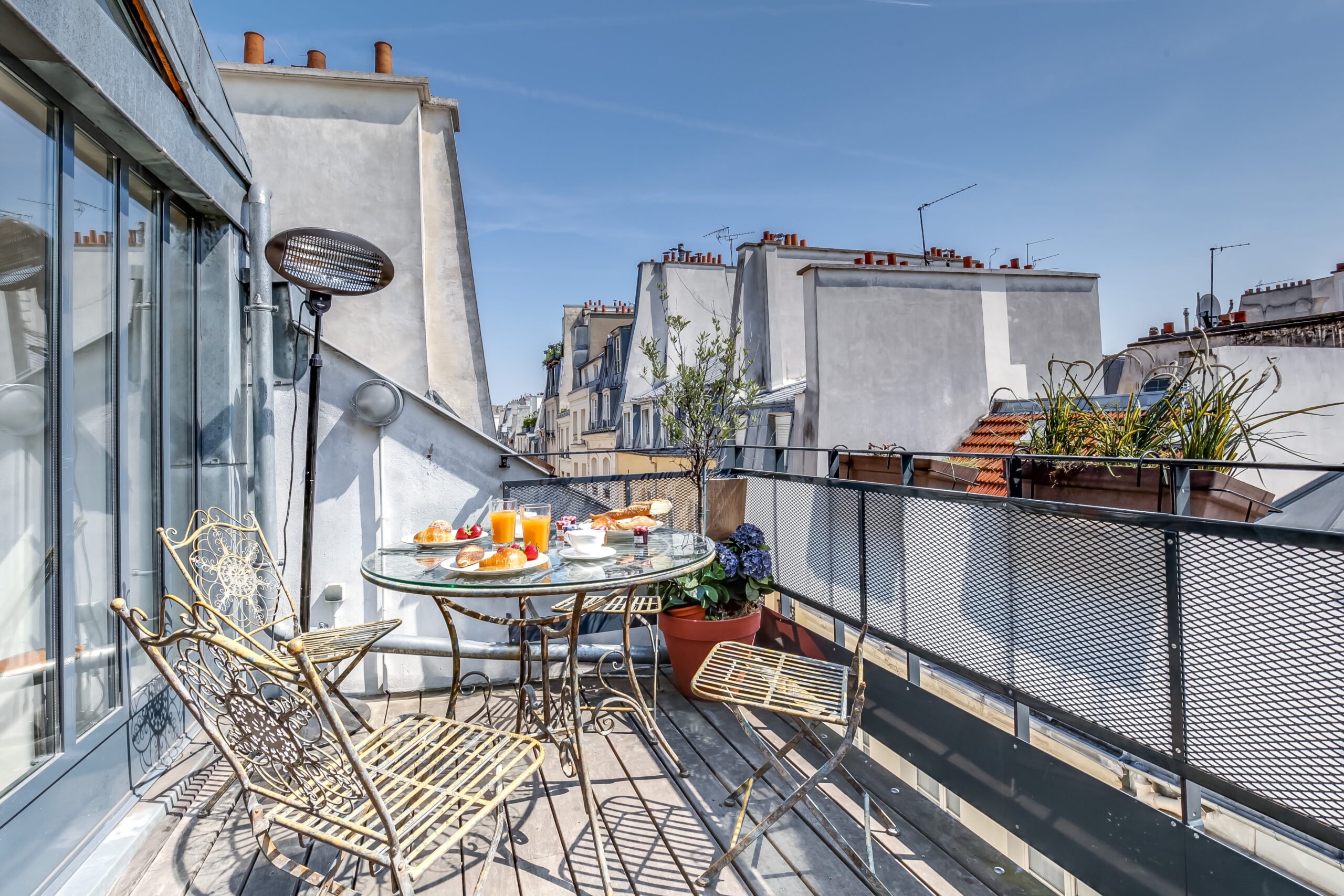 UK-based GuestReady acquires French Airbnb management company BnbLord