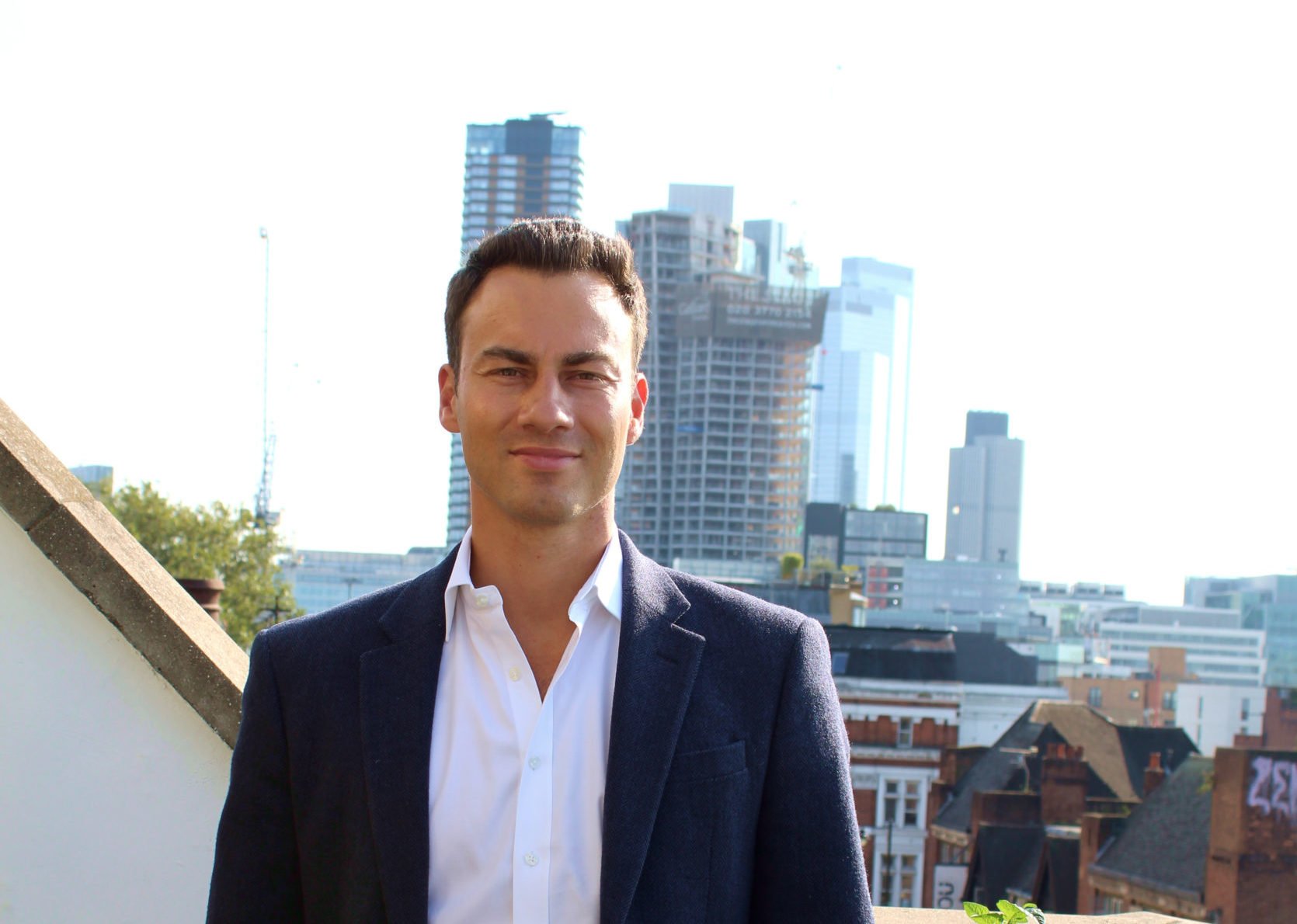 CBD e-commerce startup Alphagreen raises over £1 million to expand to US