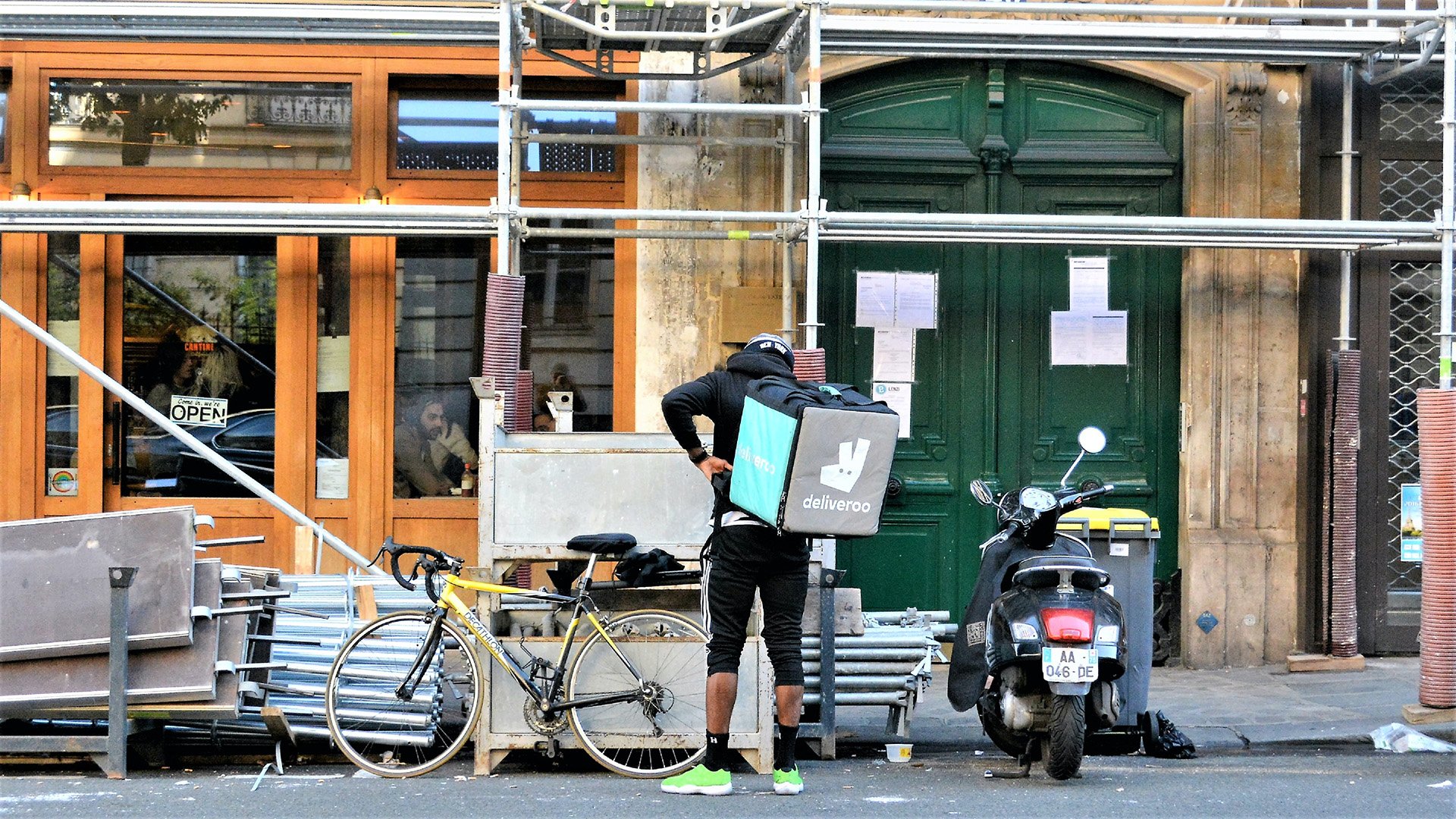 As the losses pile up, Deliveroo pulls the plug on Dutch operations