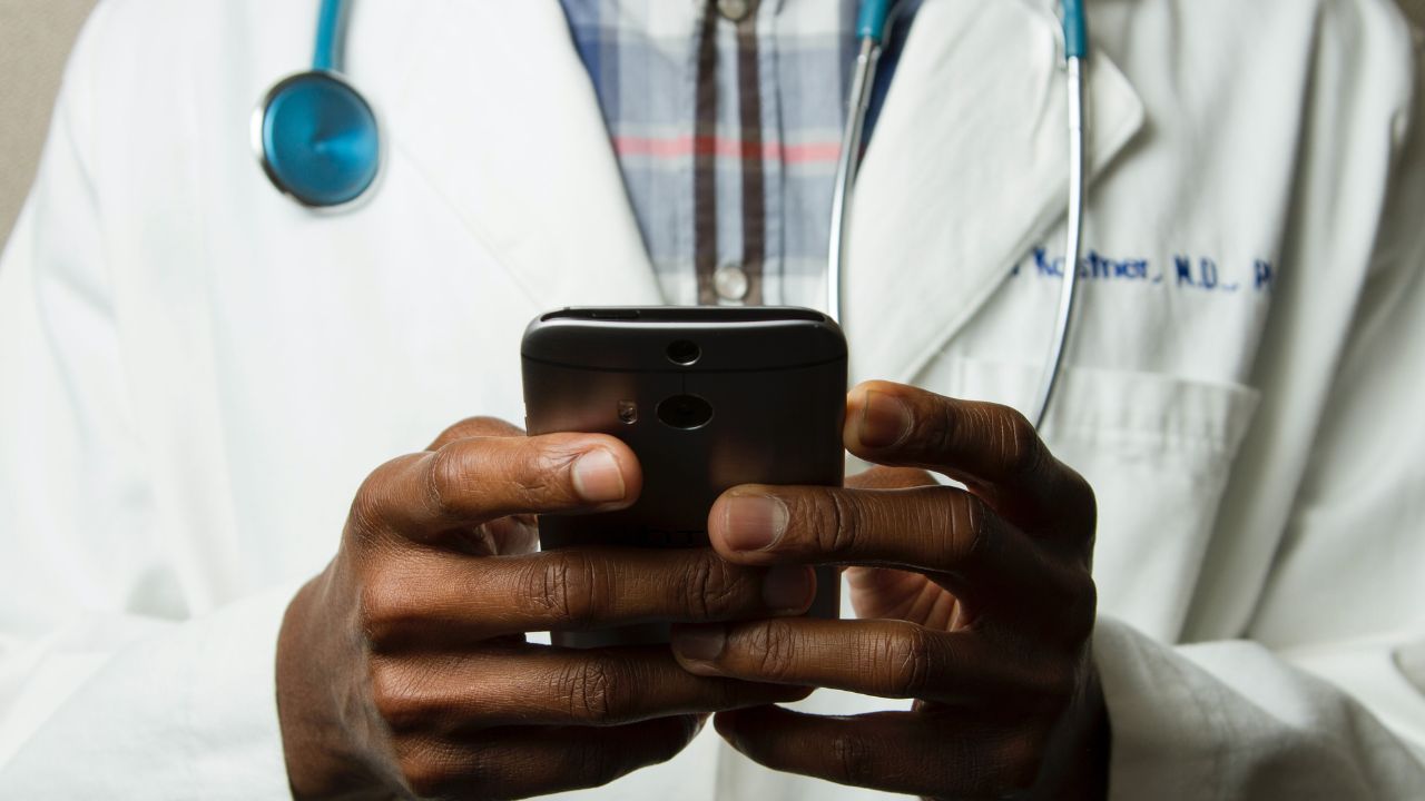 Looking to get more early-stage funding to digital health startups, ex-Teleclinic founder Reinhard Meier starts Yzr Capital with €100 million fund