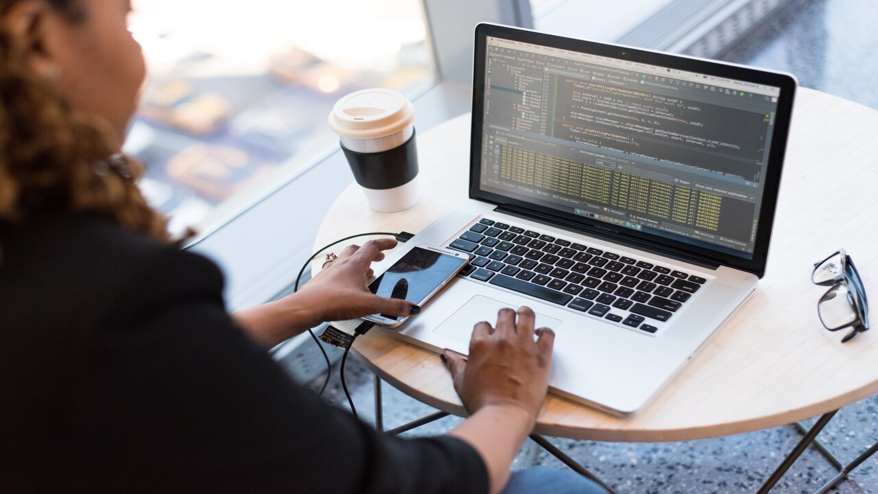 Minoa secures $2.7 million to help SaaS vendors improve customer collaboration