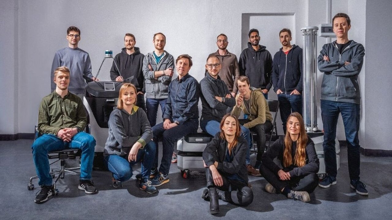 United Robots unveils new funding for autonomous industrial cleaning robots