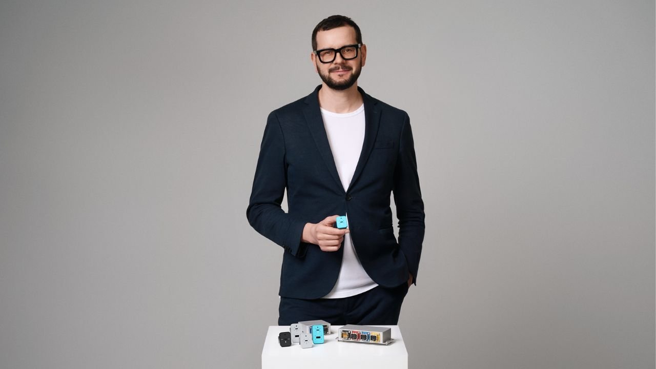 WeSky raises €1.1M to bring lighter loads to the skies with its in-seat charging system