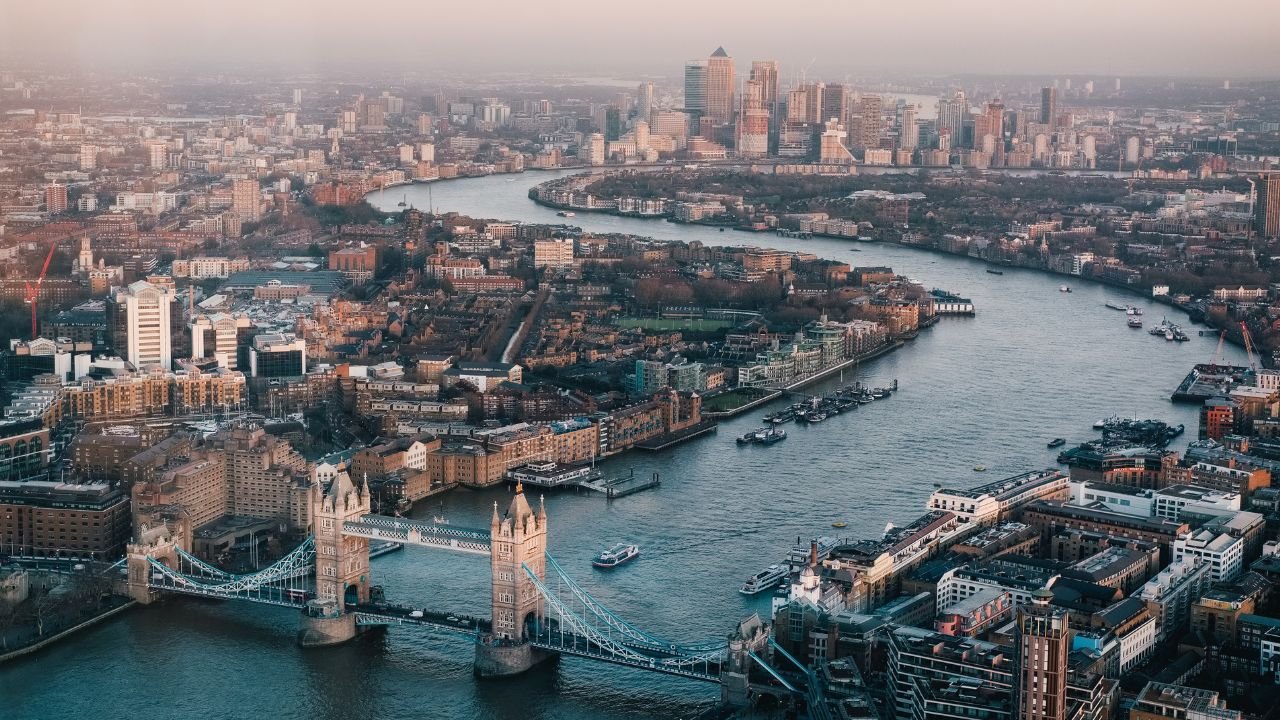 Zurich-based PriceHubble strengthens UK presence with WhenFresh acquisition