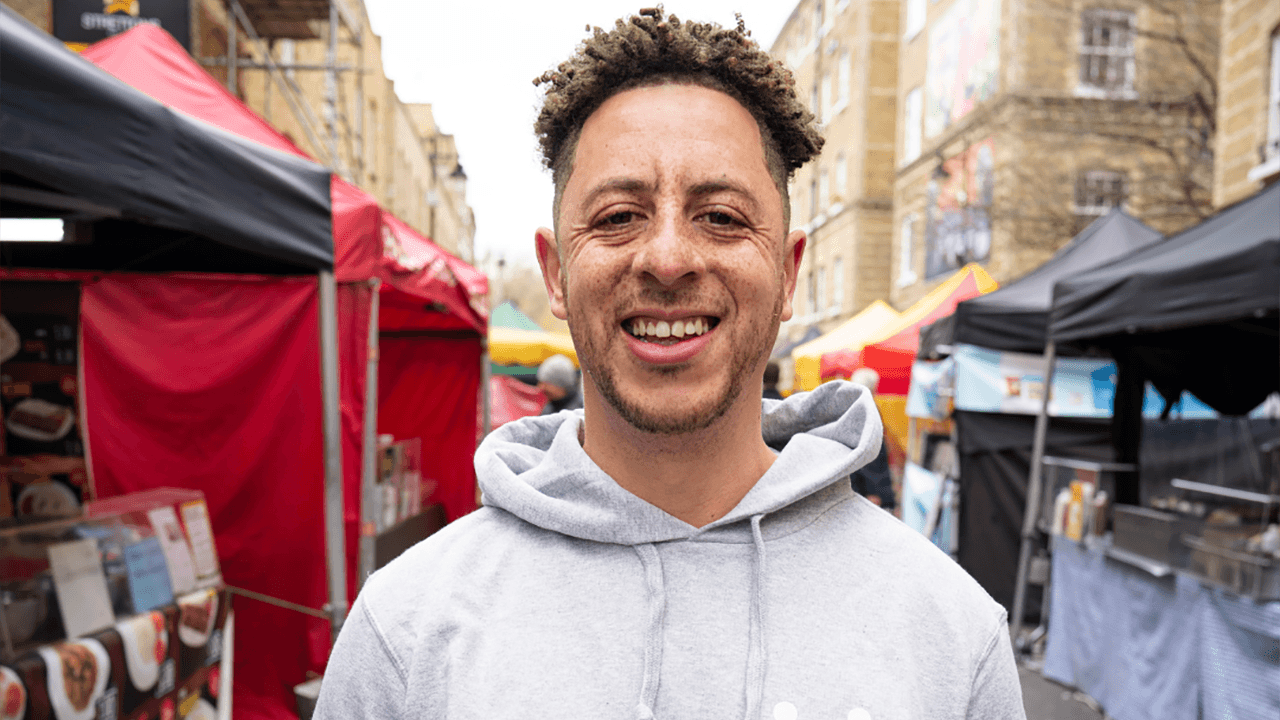 Hospitality HRtech startup Slinger raises £500K  to make the CV obsolete.