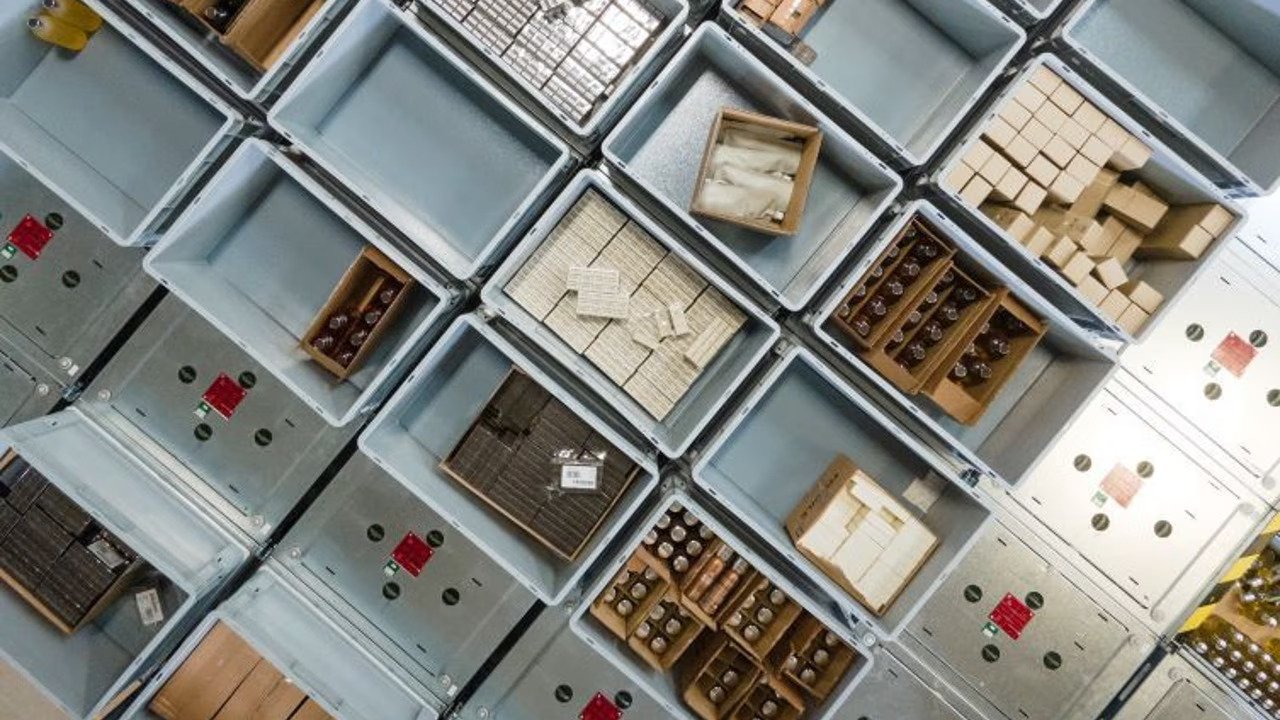 Tharsus Group Invests £8M  in VersaTile's warehouse automation