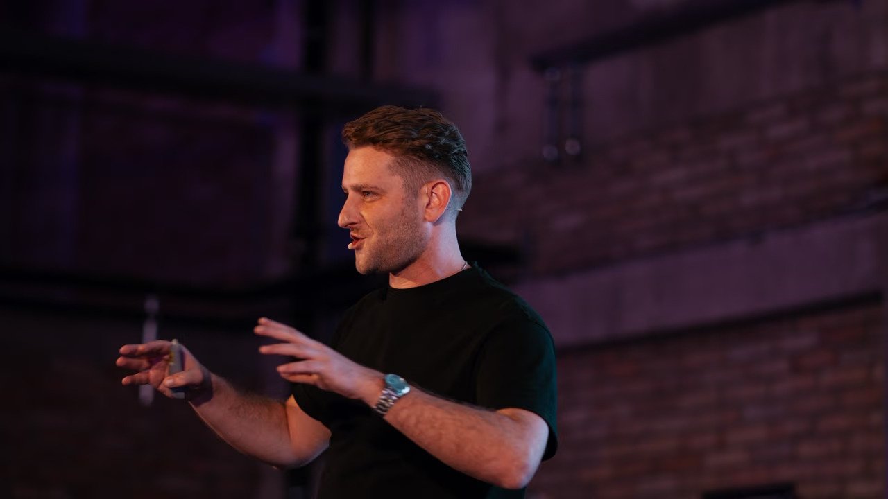 Romanian startup Assista AI raises €100K from Gluon Syndicate for AI agents