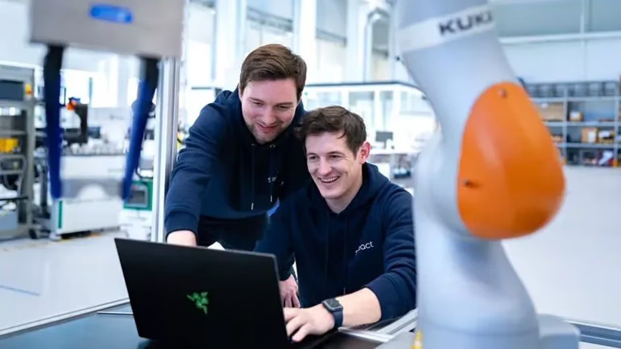 Meet Cortex: Sereact’s foundation model that lets robots think on their feet