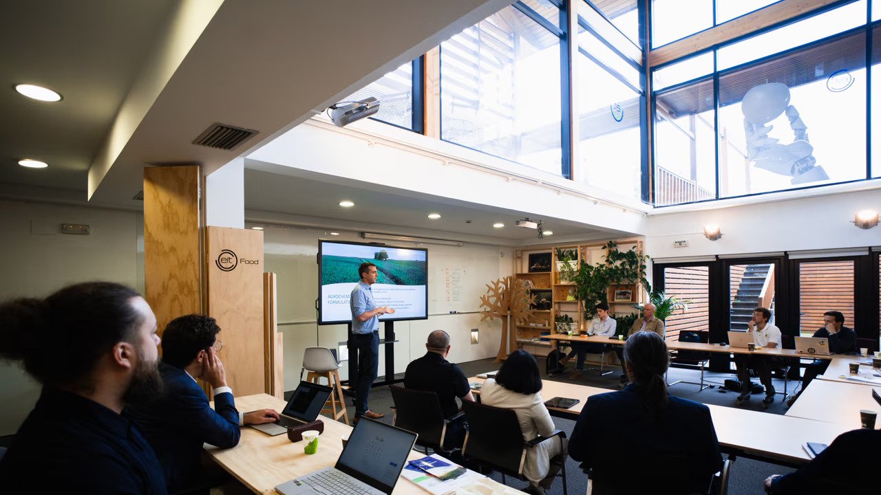 ​​Ready to expand? Join EIT Food’s Sales Booster and enter new European markets