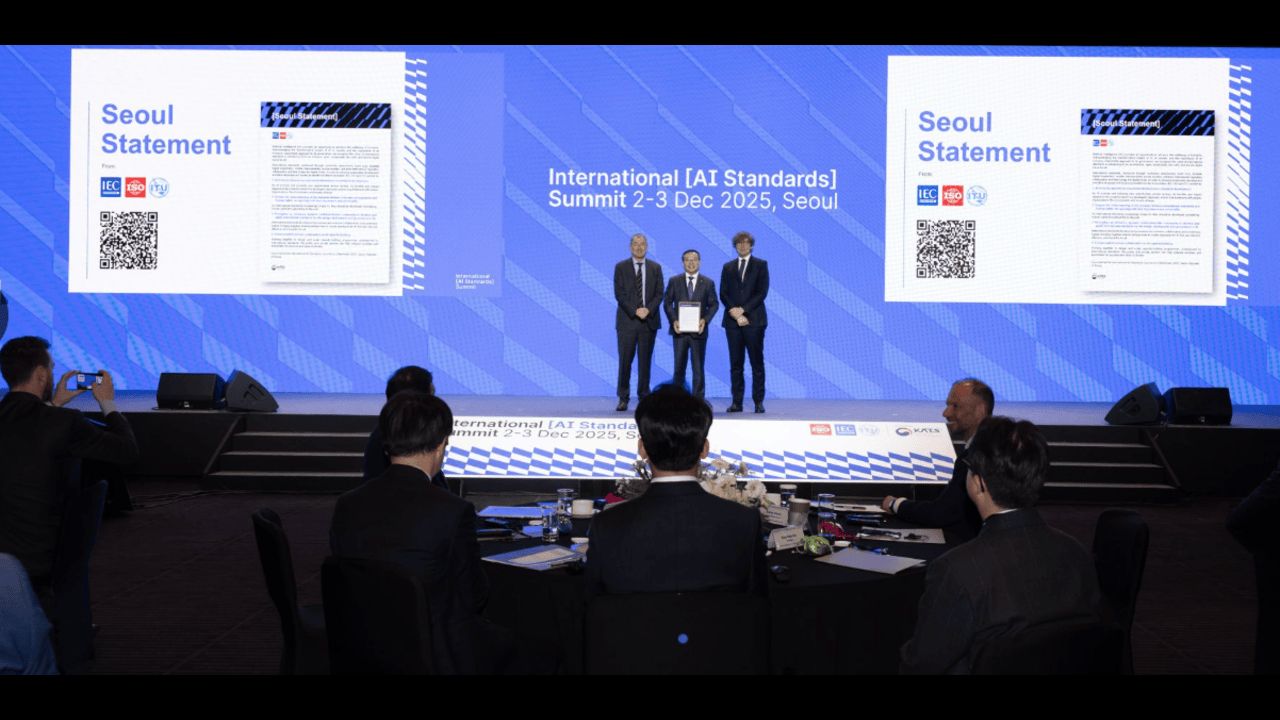 screen-shot-2025-12-15-at-114731-158